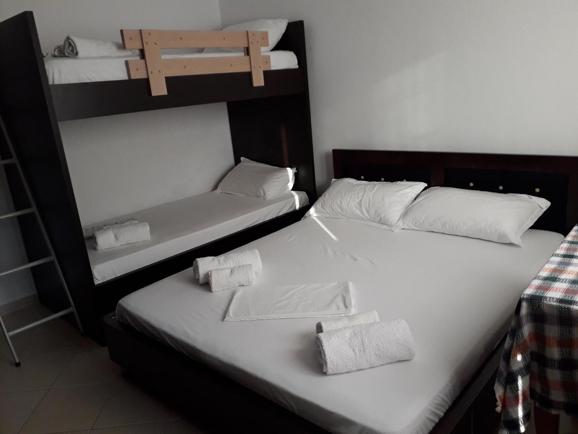 Guesthouse Emanuel Ksamil Kamer foto